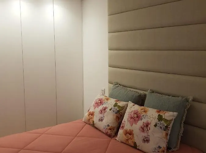 Cinema Ferias Em エシュポゼンデ